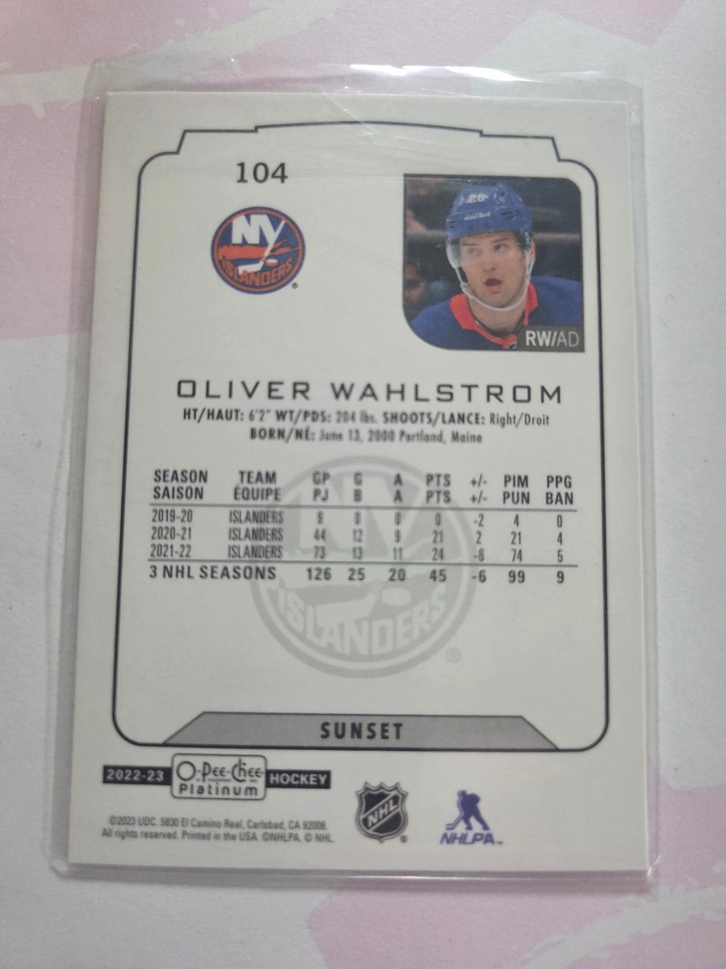 Oliver Wahlstrom Sunset O-Pee-Chee Platinum Hockey #104 [New York Islanders]