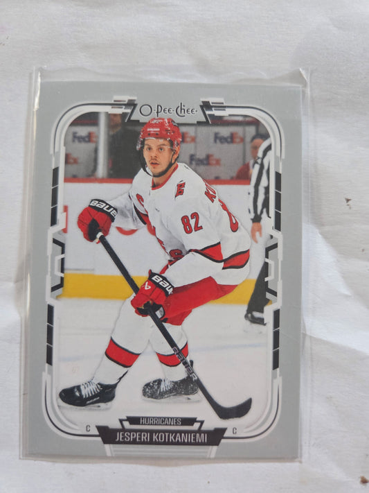 Jesperi Kotkaniemi O-Pee-Chee Hockey #196 [Carolina Hurricanes]
