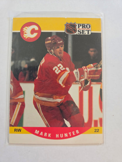 Mark Hunter NHL Pro Set #422 [Calgary Flames]