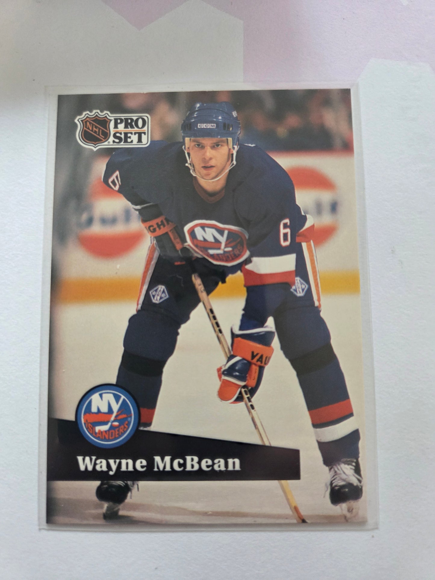 Wayne McBean French NHL Pro Set #144 [New York Islanders]
