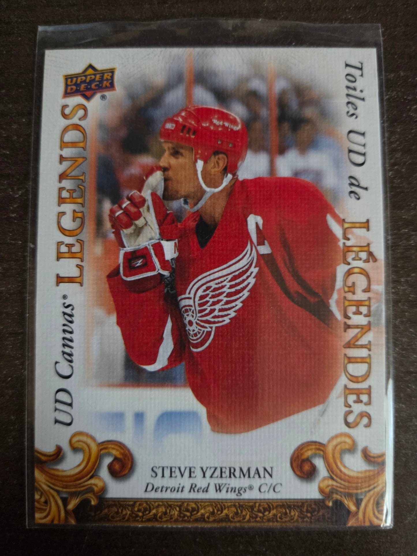 Steve Yzerman Upper Deck UD Canvas Legends [Detroit Red Wings]